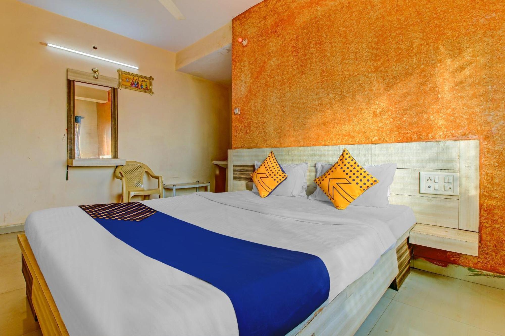 SPOT ON 79137 Shreekrupa Hotel Mahabaleshwar Bagian luar foto