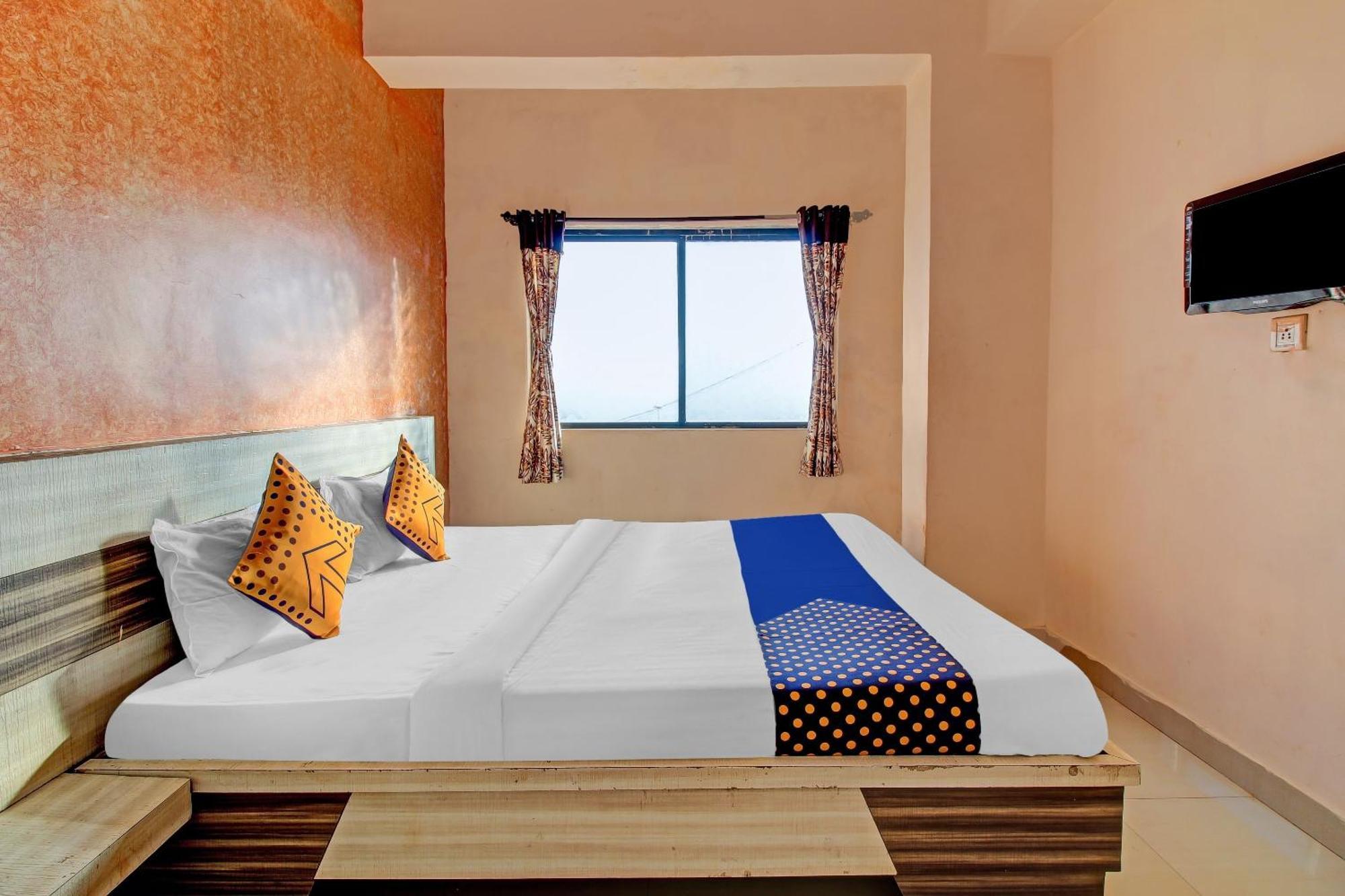 SPOT ON 79137 Shreekrupa Hotel Mahabaleshwar Bagian luar foto