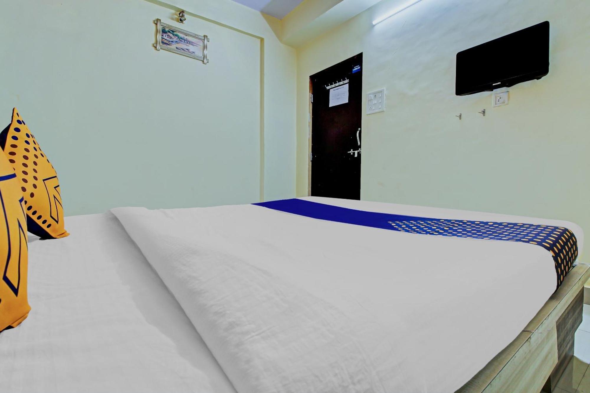 SPOT ON 79137 Shreekrupa Hotel Mahabaleshwar Bagian luar foto